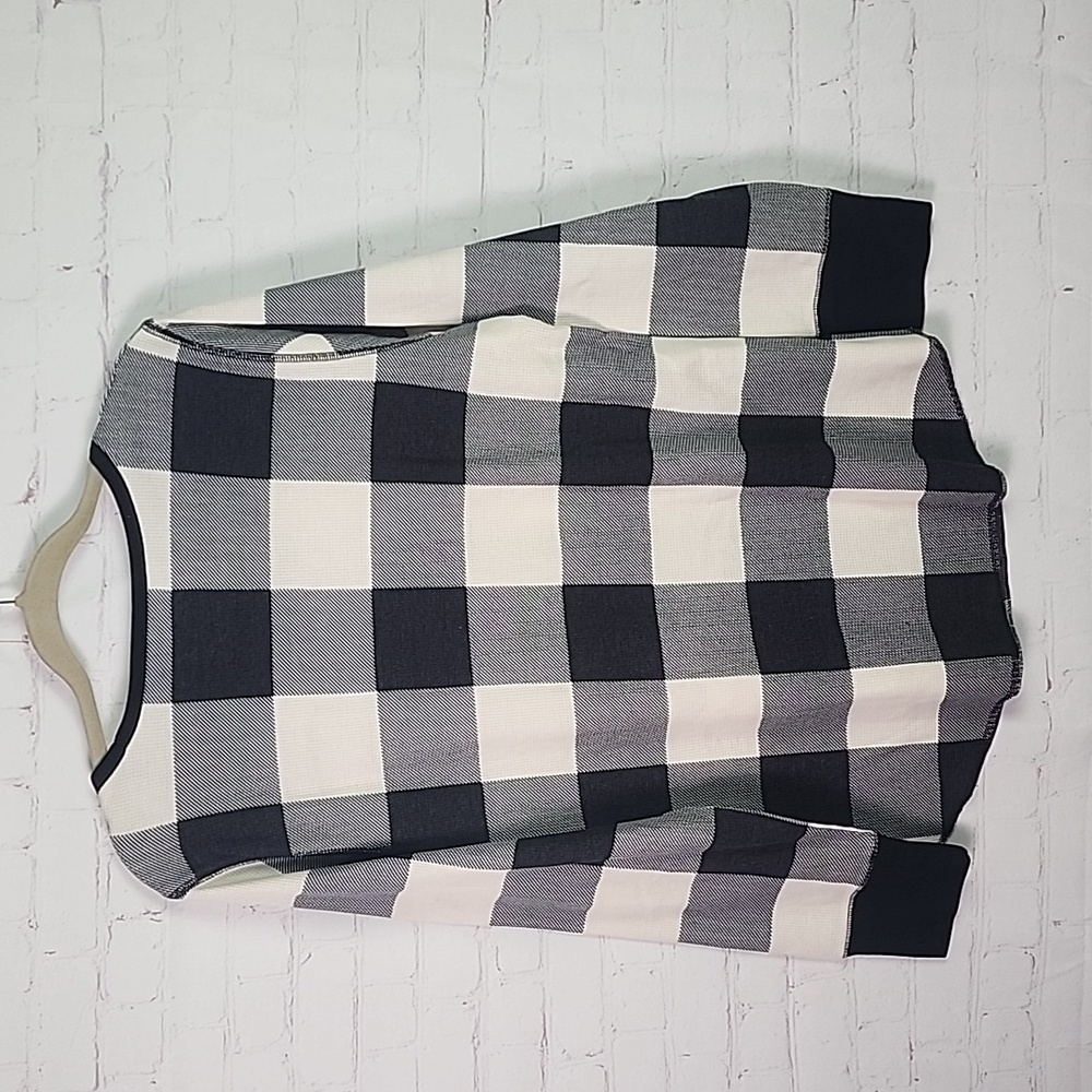 Old Navy XL Long Sleeve Shirt - Picture 5 of 5